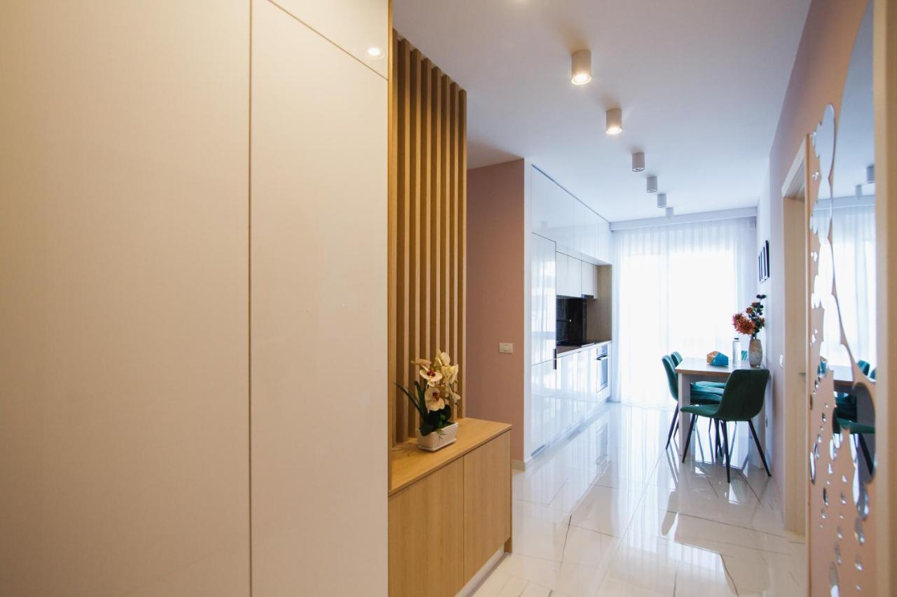 Romantic Getaway At West Residence Oradea Exteriér fotografie