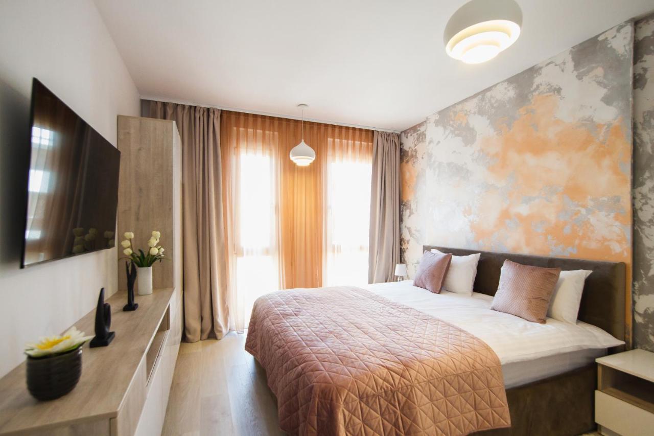 Romantic Getaway At West Residence Oradea Exteriér fotografie