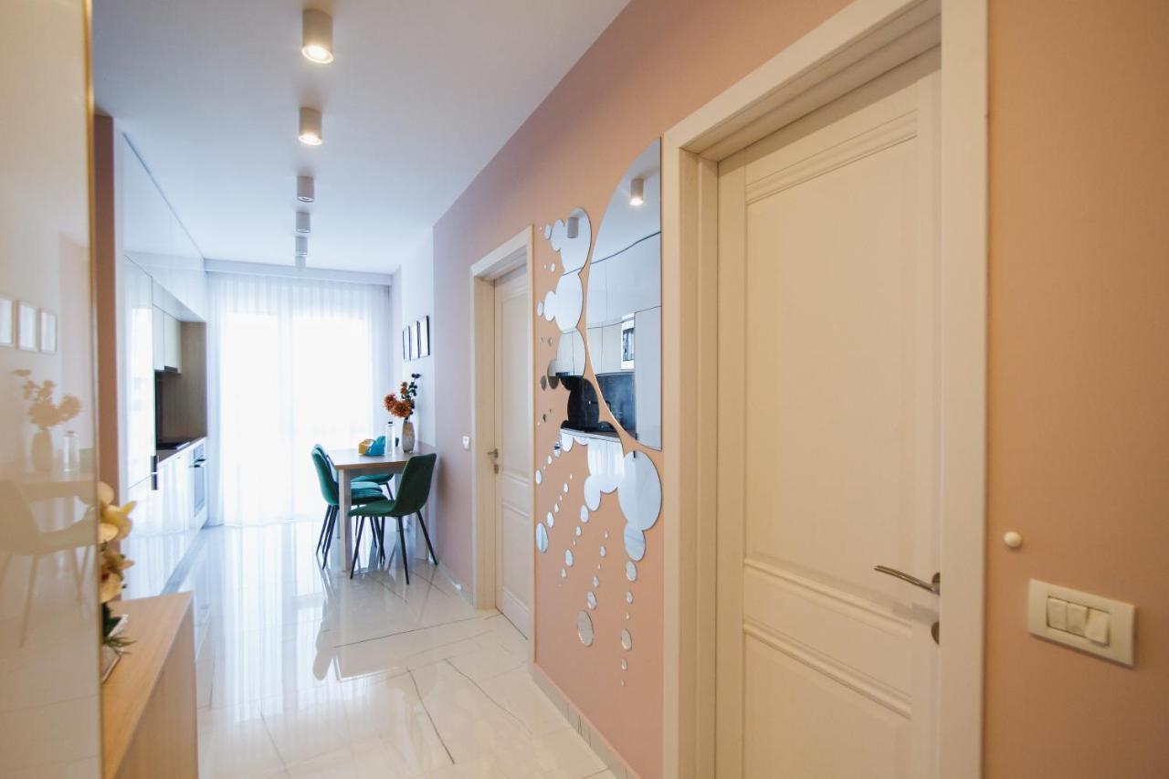 Romantic Getaway At West Residence Oradea Exteriér fotografie